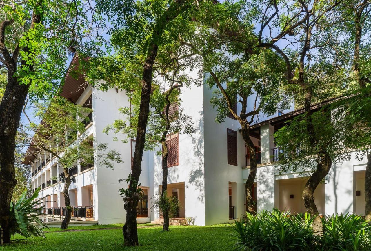 Tawa Ravadee Resort Prachinburi, A Member Of Worldhotels Distinctive Si Maha Phot Exterior foto